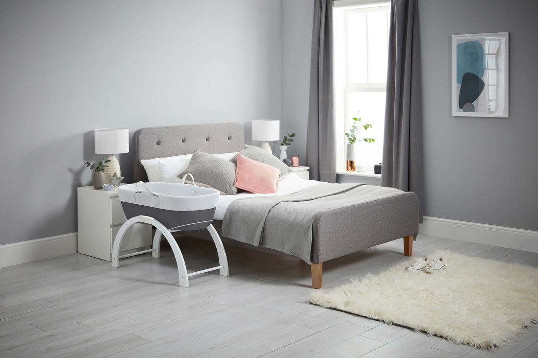 Shnuggle Dreami Moses Basket & Stand — Slate Grey Base