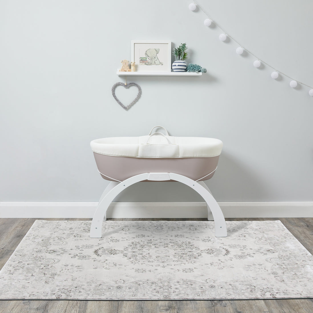 Shnuggle Dreami Moses Basket & Stand — Taupe Base