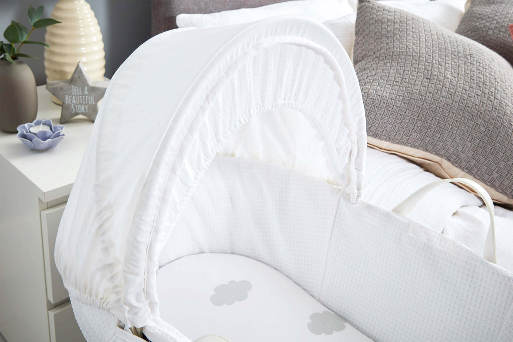 Shnuggle Classic Moses Basket — Pebble Grey